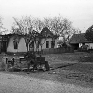 Kiégett ház Szerbiában- 1941 (Forrás: Fortepan/Martin Djemil)
